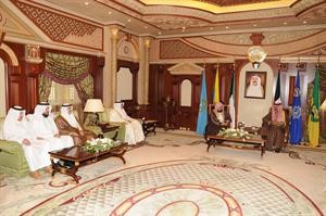 سمو نائب الامير مستقبلا دعبدالله بن سليمان المنيع والوفد المرافق له

