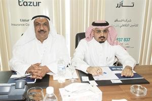 داحمد الدحيلان وعبدالرزاق الوهيب خلال الجمعية العمومية للشركة امس اسامة ابوعطية