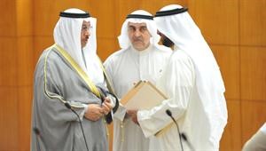 سمو رئيس الوزراء الشيخ جابر المبارك مع عمار العجمي واحمد لاري