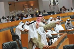 مسلم البراك وخالد الطاحوس خلال الجلسة