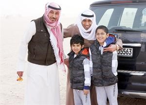 نجلا الشيخ ضاري الفهد يتابعان السباقات﻿