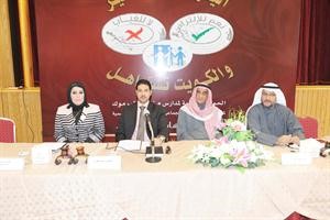 المحاضرون خلال الحلقة النقاشية محمد ماهر
