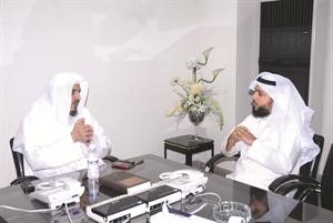 دعبدالله الشريكة متحدثا للزميل ضاري المطيري