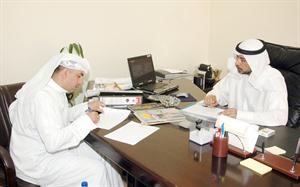 مسعود النقي متحدثا للزميل فرج ناصر