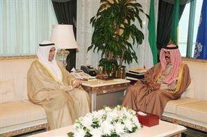 سمو نائب الامير وولي العهد الشيخ نواف الاحمد مستقبلا احمد السعدون﻿