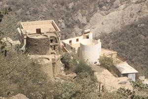 البيوت التراثية الاسطوانية في الجبل