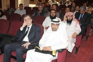 السفير اللبناني وبعض الضيوف خلال الاحتفال انور الكندري