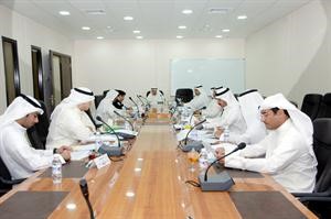 المشاركون في الحلقة النقاشية
