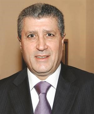 محمد عبدالحميد بيضون