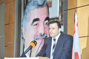 مازن طبارة ملقيا كلمته﻿