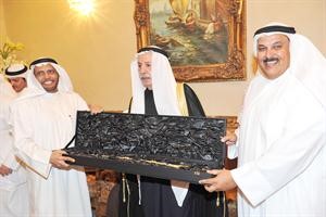  فلاح بن جامع مكرما من قبل دبشير الرشيدي سعود سالم
