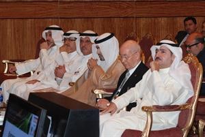 حمد المرزوق يتقدم الحضور بالمؤتمر	 اسامة ابوعطية﻿