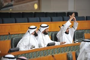 عبدالله البرغش وفلاح الصواغ ودوليد الطبطبائي﻿