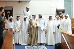 فيصل اليحيى وبدر الداهوم وشايع الشايع ومحمد الدلال ودفيصل المسلم والرئيس احمد السعدون ودنايف الحجرف وعبداللطيف العميري ونايف المرداس﻿