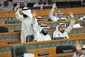 اسامة الشاهين ودعادل الدمخي﻿