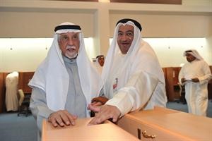 عبدالعزيز الغنام مدليا بصوته ﻿