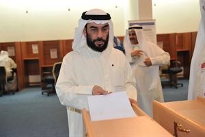 علي الزبيد مدليا بصوته﻿