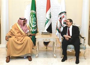وزير الخارجية العراقي هوشيار زيباري مستقبلا نائب رئيس مجلس الوزراء ووزير الخارجية ووزير الدولة لشؤون مجلس الوزراء الشيخ صباح الخالد