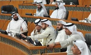 دحمد المطر ودمحمد الكندري واسامة الشاهين ودعادل الدمخي وعمار العجمي