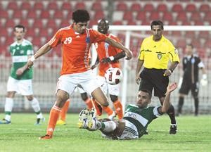 الظفيري يواصل تالقه مع كاظمة في البطولات المحلية الازرقكوم
