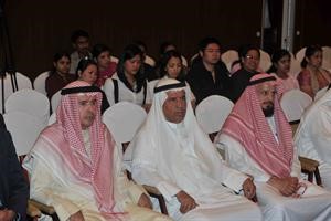 دراشد الرشود ودوليد الفلاح خلال المؤتمر متين غوزال
