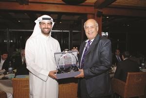 طلال الخالدي مكرما مسعود وهبة
