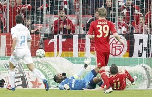 هدف لاعب بايرن ميونيخ ايفيكا اوليتش في مرمى مرسيليا اپ