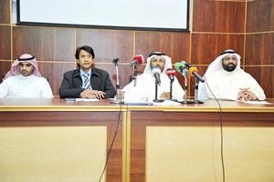 دمعدي العجمي وداحمد الحنيان ودمحسن العارضي وسلمان مهنا العتيبي خلال اللقاء 	سعود سالم﻿