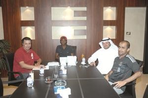 ضيف ديوانية الانباء احمد مبارك كانو مع الزملاء يحيى حميدان ومبارك الوقيان واحمد حسين