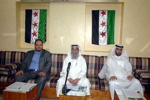 عبدالله العتيقي خلال المؤتمر الصحافي
