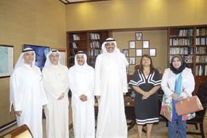 الشيخ صباح الخالد خلال لقائه الوفد الاكاديمي﻿