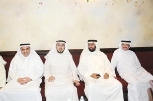 شايع الشايع وعمار العجمي واسامة الشاهين ودعبدالله الطريجي انور الكندري
