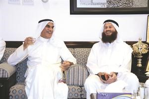 حديث باسم بين رئيس مجلس الامة احمد السعدون ونائبه خالد السلطان هاني الشمري﻿
