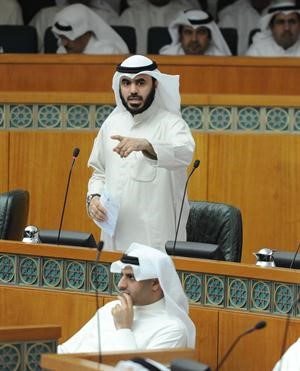 اسامة المناور معارضا﻿