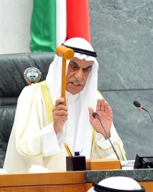 الرئيس احمد السعدون عند بدء الجلسة	متين غوزال﻿