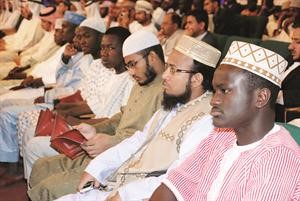 طلبة البعوث الاسلامية حضروا الاحتفال