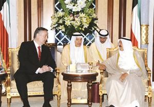 صاحب السمو الامير الشيخ صباح الاحمد مستقبلا وزير الخارجية البوسني﻿
