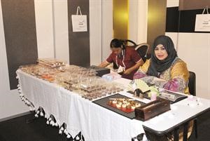احدى المشاركات بمنتجات كويتية جديدة﻿