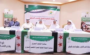 صالح السعيدي ود محمد الرميحي ود سعد بن طفلة وعلي الدقباسي خلال الندوة﻿