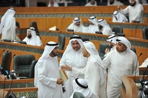  حوار بين نبيل الفضل ومحمد الدلال بحضور محمد الجويهل ود عبدالحميد دشتي
