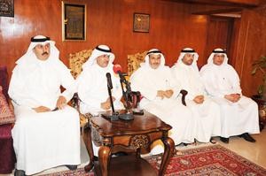 مبارك المطوع متوسطا د فوزي الخوال ود نامي النامي وعايض العازمي ﻿