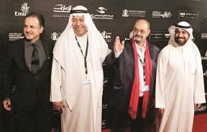 فريق فيلم تورا بورا على السجادة الحمراء﻿