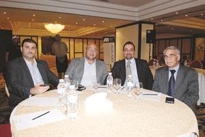 الزميل فريد سلوم مع ايلي فرح وزياد مجذوب وعبدالله عودة