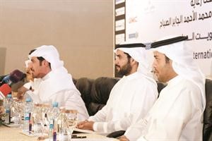 الشيخ علي الفواز والشيخ عذبي النايف ومحمد بن سليم اثناء المؤتمر الصحافي