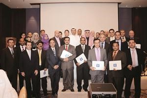 تكريم مديري وموظفي بهبهاني من قبل جنرال موتورز
