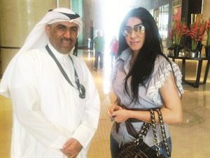 الفنانة البحرينية فاطمة عبدالرحيم مع الزميل مفرح الشمري﻿