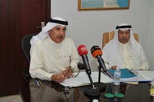 دخالد السعد ودراشد النويهض خلال المؤتمر الصحافي	سعود سالم﻿