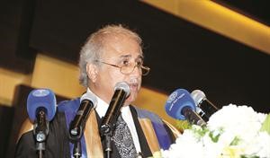 دعبداللطيف البدر متحدثا في الحفل﻿