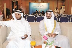 داود السابج ودمحمد الطبطبائي خلال افتتاح المؤتمر	اسامة ابوعطية﻿