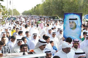 جموع حاشدة في وداع ابن الكويت البار سمير سعيد الى مثواه الاخيرسعود سالم